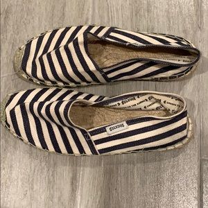 Blue and beige striped soludos size 36 espadrilles